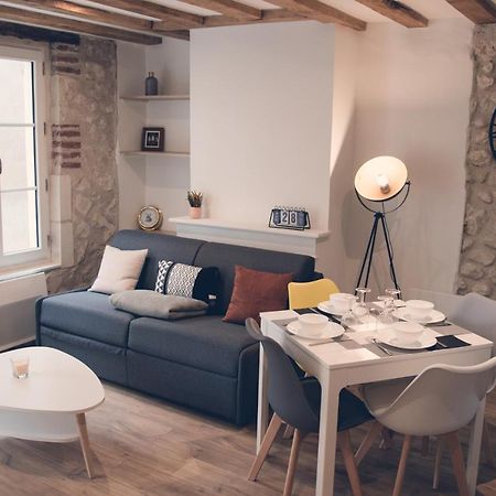 Les Belles Pierres - Hypercentre Apartment อองบวส ภายนอก รูปภาพ