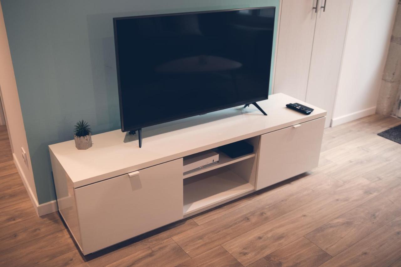 Les Belles Pierres - Hypercentre Apartment อองบวส ภายนอก รูปภาพ
