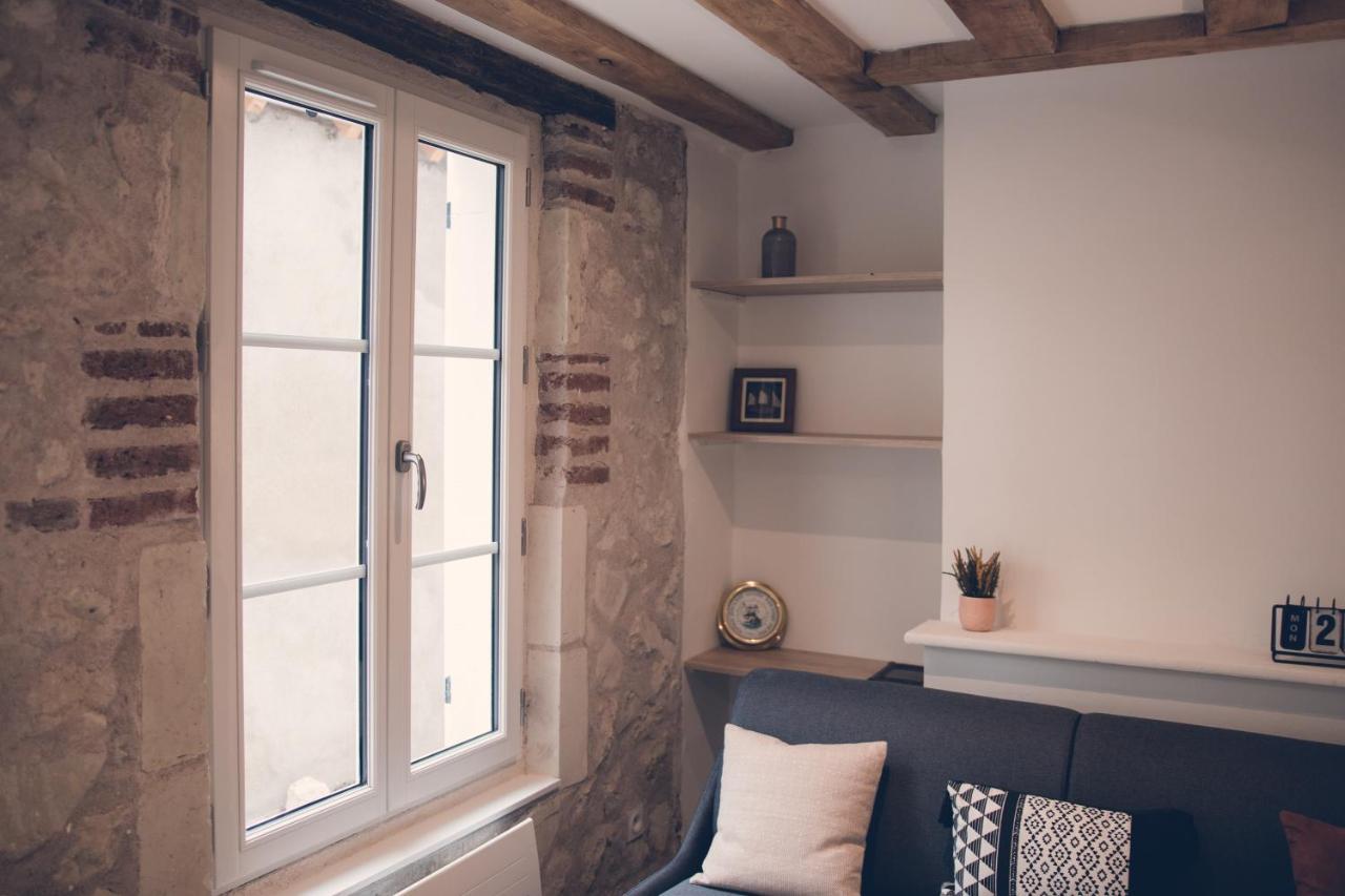 Les Belles Pierres - Hypercentre Apartment อองบวส ภายนอก รูปภาพ